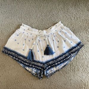 Beach boutique shorts in size medium